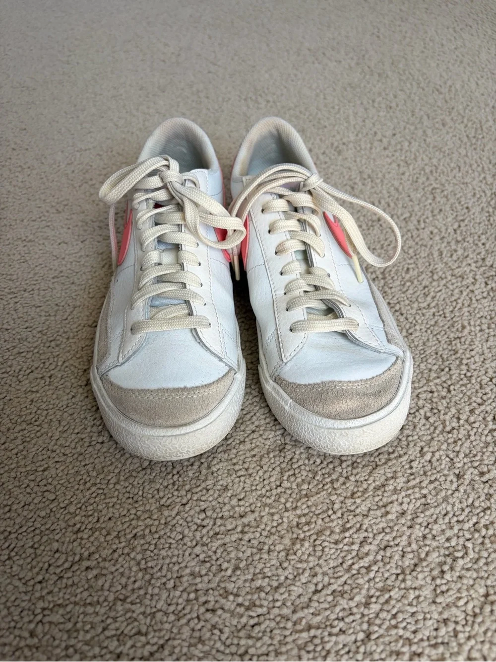 Nike White Leather Low-Top Sneakers with Pink Swoosh
